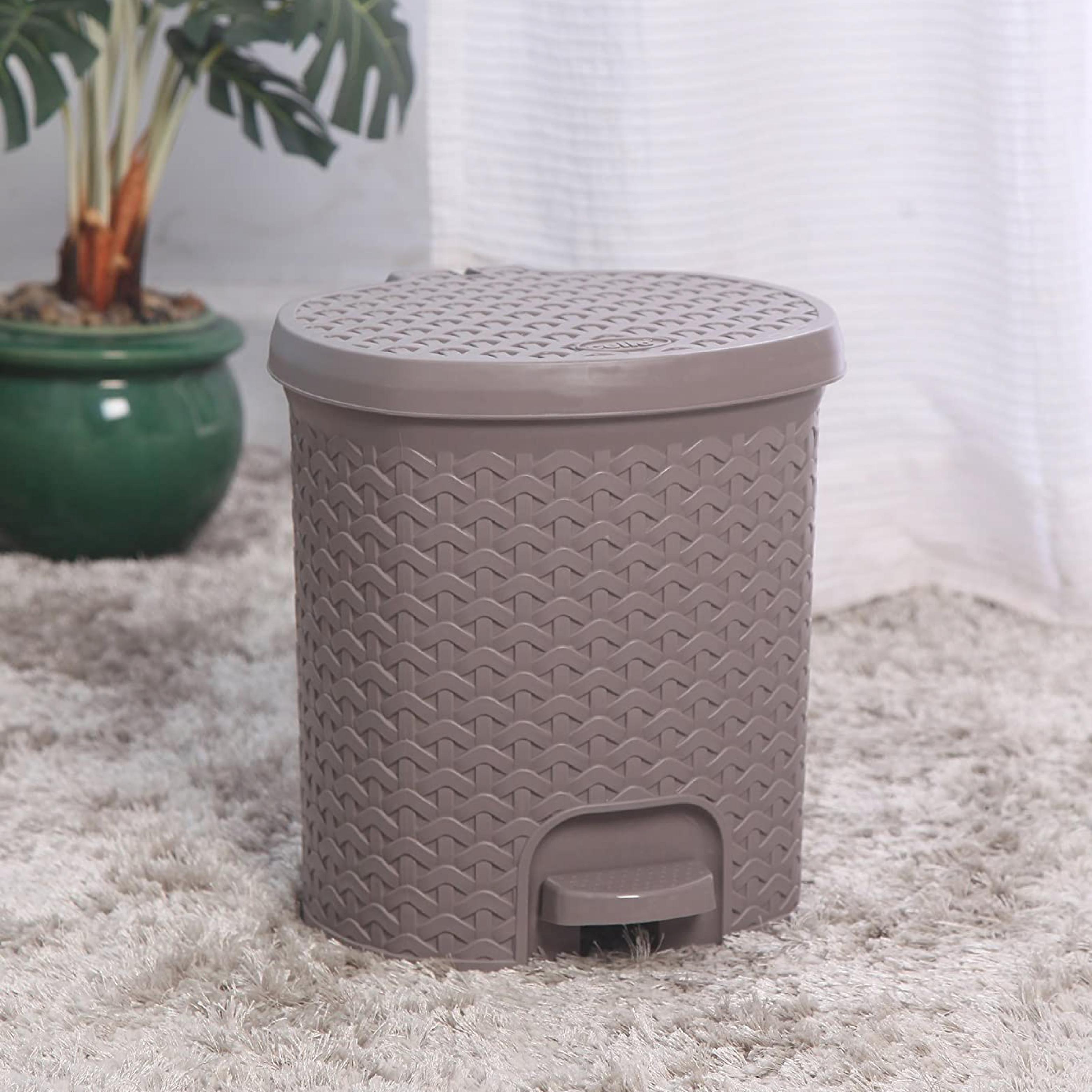 Classic Pedal Dustbin Grey / 6 Litre